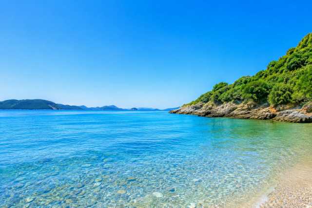 pebbled-azure-shoreline