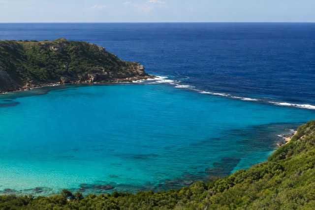 turquoise-reef-bay